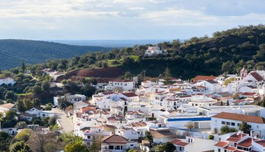Portekiz köyü Alte 'nin manzarası. Yüksek kalite fotoğraf