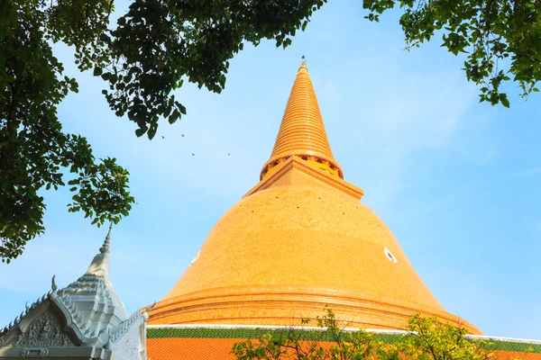 Phra Pathom Chedi — Photo