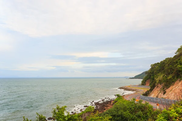 Coastal road sea at Khung Viman bay, Chanthaburi, Thailand — Stock Photo, Image