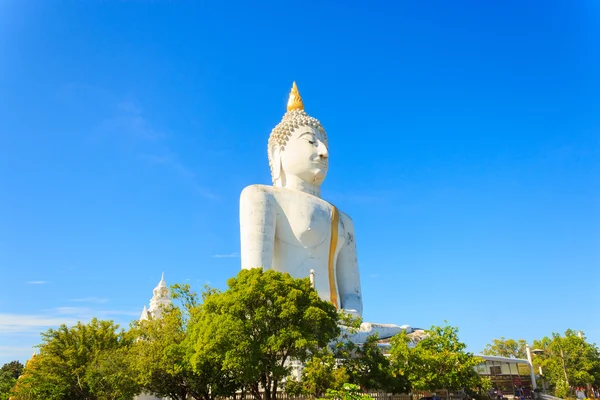 Büyük Buda heykeli,: suphanburi Eyaleti, Tayland — Stok fotoğraf