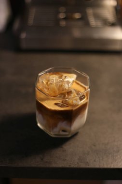 Minimal Cafe 'de buzlu kahve