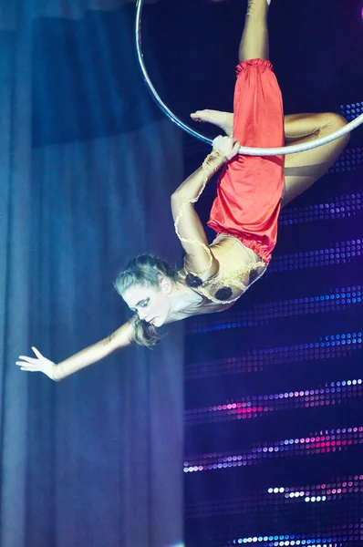 'Romantikler' sirk eğlence göstermek, 21 Şubat 2016 Minsk, Beyaz Rusya.