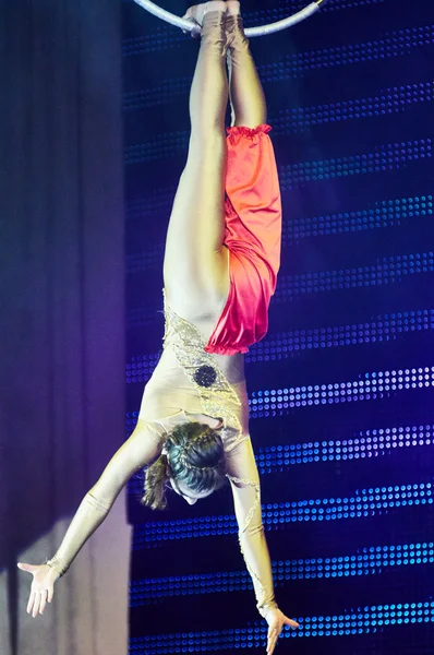 'Romantikler' sirk eğlence göstermek, 21 Şubat 2016 Minsk, Beyaz Rusya.