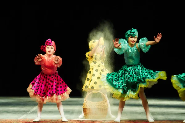 Bravo, kids Belarussian contest on choreography — Stock Photo, Image