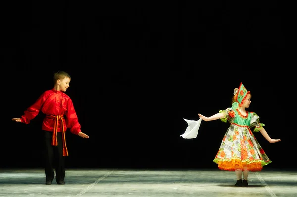 Bravo, Kinder weißrussischer Wettbewerb über Choreographie — Stockfoto