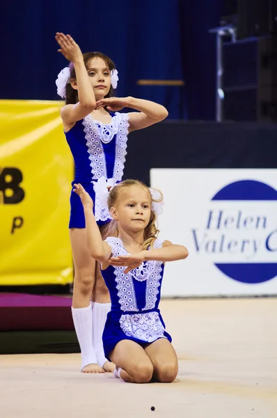 Children compete in international competitions on sport gymnastics "Maygli cup" — Stock Photo, Image