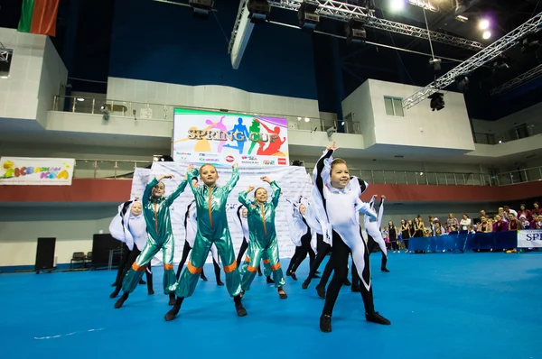 Minsk - květen 02: Neidentifikovaný děti soutěžit v Springcup mezinárodní taneční soutěže, na 02 května 2015, v Minsku, Bělorusko. — Stock fotografie