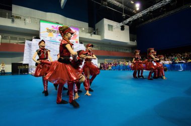 Minsk - Mayıs 02: Tanımlanamayan çocuk rekabet Springcup uluslararası dans yarışmasında, üzerinde 02 Mayıs 2015, Minsk, Beyaz Rusya.