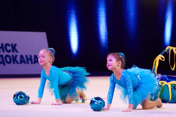 MINSK, BELARUS DECEMBER 05: unidentified gymnast from ' Smolevichy' participate with 'Naughty caramel'  in 'Baby Cup - BSB Bank' children's competitions in gymnastics , 05 December 2015 in Minsk, Bela — Stock Photo, Image