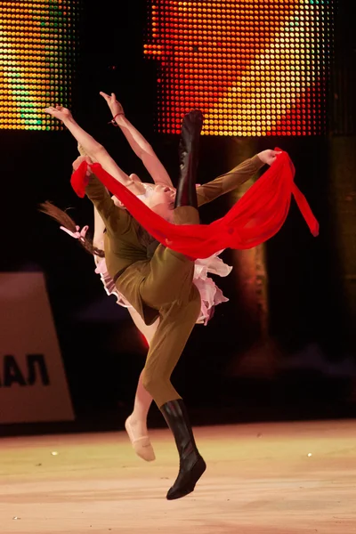 MINSK, BELARUS DECEMBER 05: unidentified gymnast from ' USiT' participate with 'Waltz in C major'  in 'Baby Cup - BSB Bank' children's competitions in gymnastics , 05 December 2015 in Minsk, Belarus. — Stockfoto