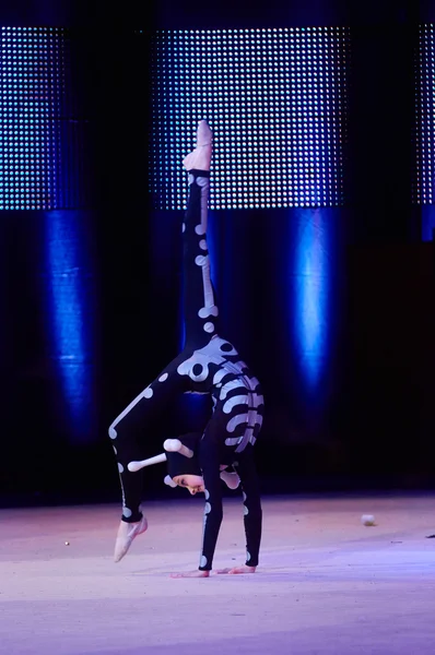 MINSK, BELARUS DECEMBER 05: Sovpel Sofiya from ' Dynamo' participate with 'The skeleton in the closet'  in 'Baby Cup - BSB Bank' children's competitions in gymnastics , 05 December 2015 in Minsk, Bela — Stock Photo, Image