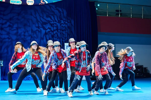 'Megadance' 儿童比赛在编排，2015 年 11 月 28 日在明斯克，白俄罗斯. — 图库照片