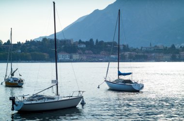 Como Gölü'nün tekneler