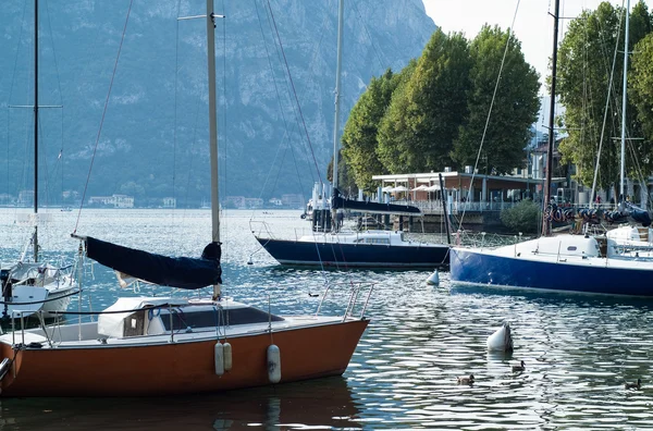 Jezioro Como łodzi — Zdjęcie stockowe