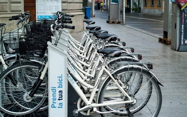 La sua bici — Fotografia de Stock