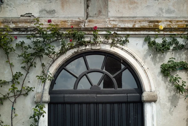 Porta de Villa Monastero — Fotografia de Stock