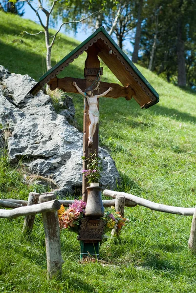 Croce a Piani d'Erna — Foto Stock