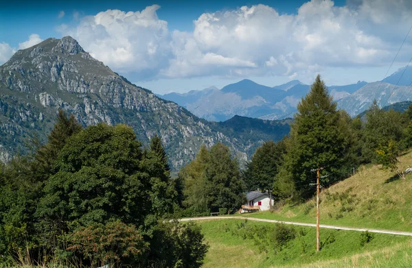 Casa de Piani d 'Erna — Fotografia de Stock