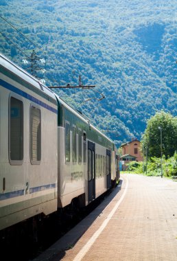 Tren istasyonunda Torino