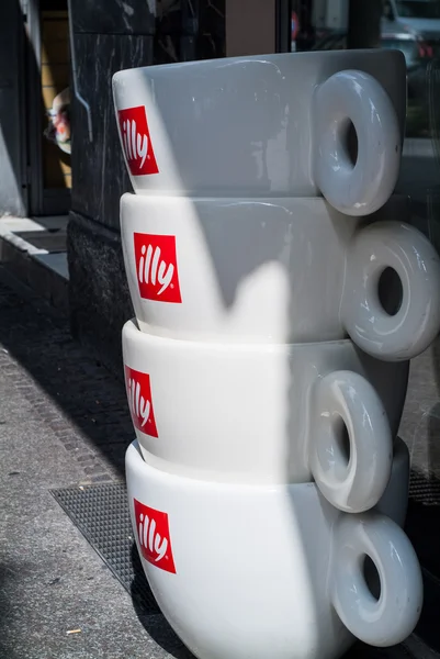Giant illy Cups — Stock Photo, Image