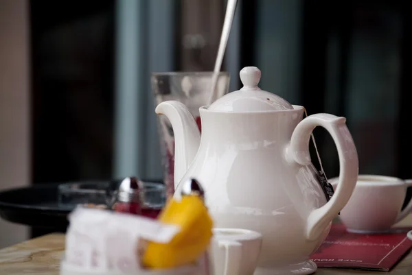Tea at Cafe Rouge — Stock Photo, Image