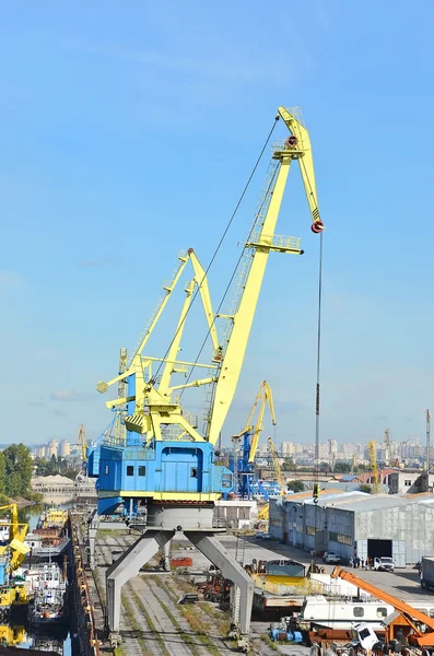 bağlantı noktası kargo vinç