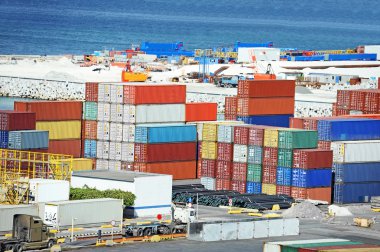 Kargo konteyner liman