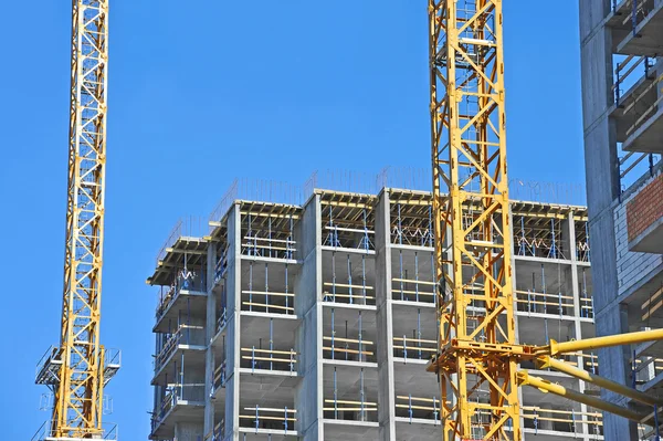 Crane and construction site — Stock Photo, Image