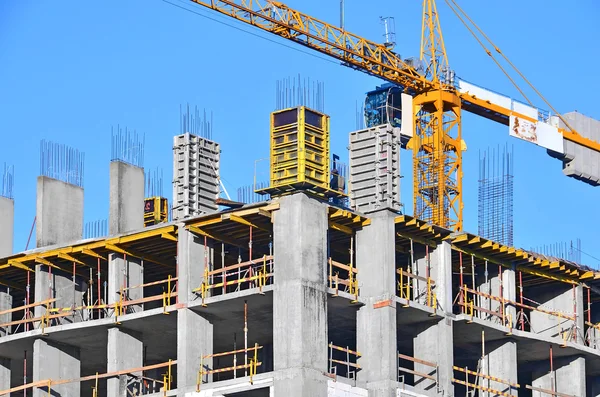 Vinç ve highrise şantiye