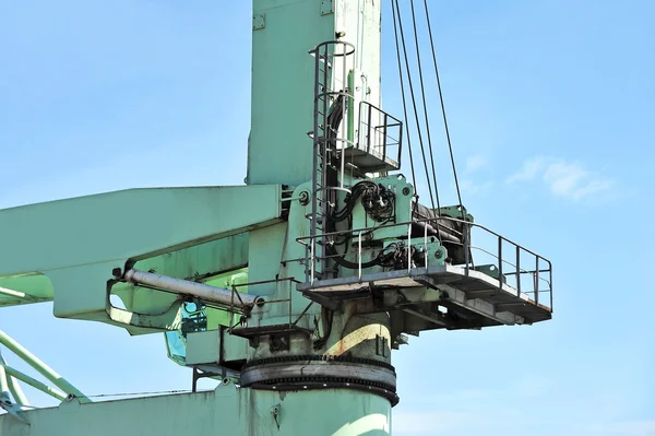 Zwevende lading kraan — Stockfoto