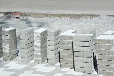 Kaldırım taşı yığını