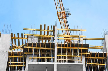 Vinç ve highrise şantiye