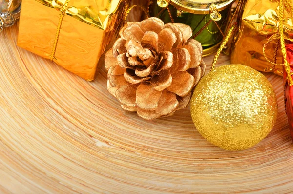 Karácsonyi dekoráció fából készült háttér — Stock Fotó