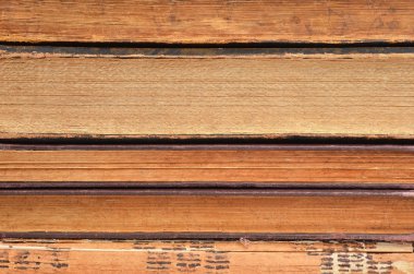 Antika kitap yığını