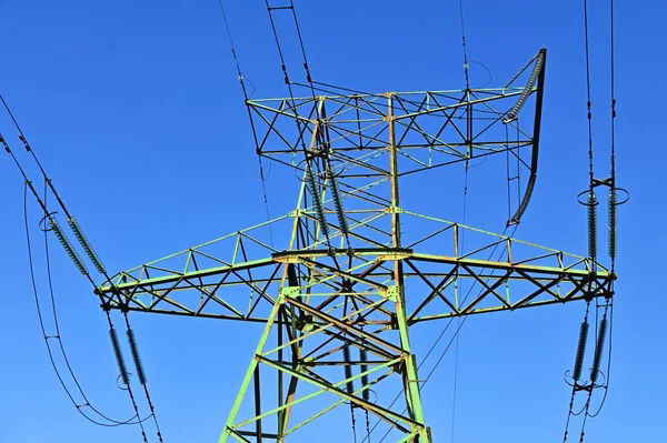 Elektrische Hoogspanningsleiding — Stockfoto