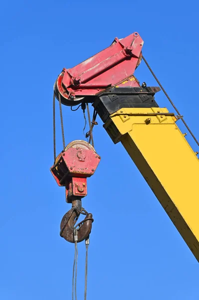 Grue Tour Mobile Construction Contre Ciel Bleu — Photo