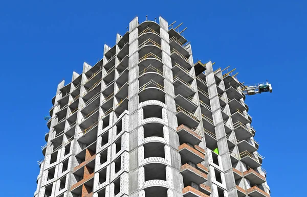 Grúa Construcción Construcción Contra Cielo Azul —  Fotos de Stock