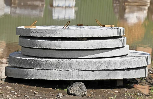 Nşaat Alanında Beton Çember Bloğu — Stok fotoğraf