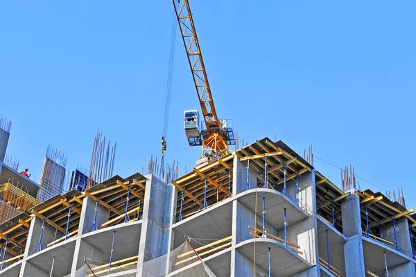 Kran und Baustelle — Stockfoto