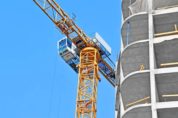 Kran und Baustelle — Stockfoto