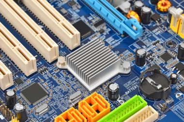 Bilgisayar anakart, Dof