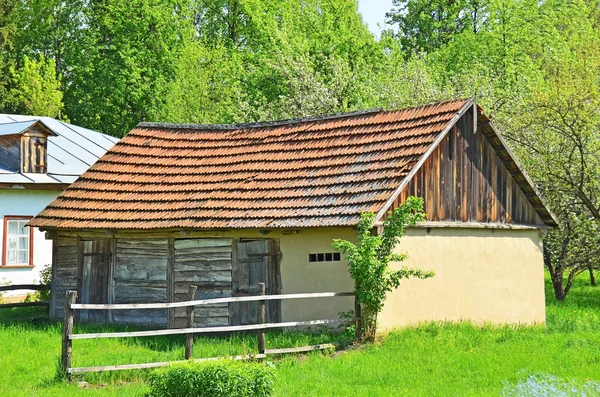 Starożytne stodoła — Zdjęcie stockowe