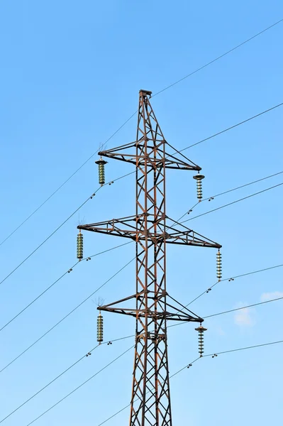 Elektrische hoogspanningsleiding — Stockfoto