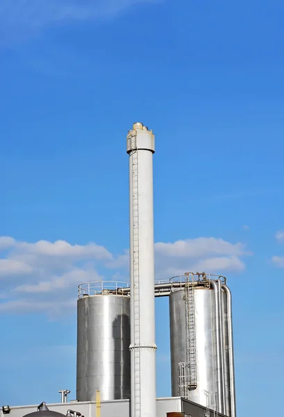 Brouwerij bier verwerking silo 's — Stockfoto