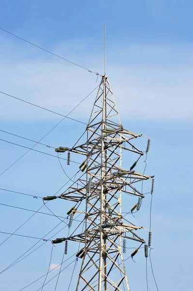 Línea eléctrica de alto voltaje —  Fotos de Stock