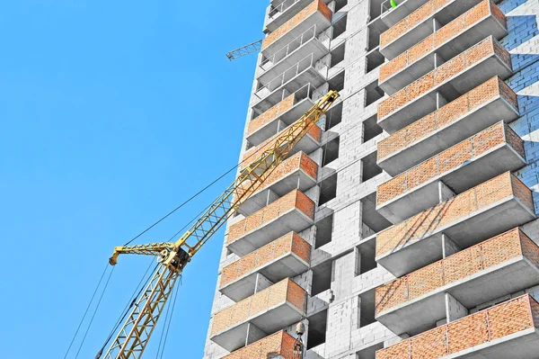 Crane and construction site — Stock Photo, Image