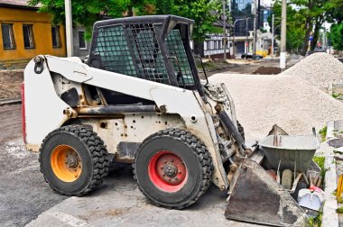 Toprak taşıma işleri için dümen yükleme makinesi
