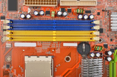 Renk bilgisayar anakart