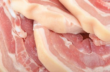 Çiğ pastırmalı biftek.