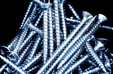 plastik düzenleyici kutusunda canı cehenneme